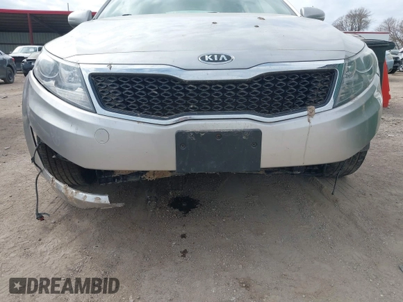 2011 Kia Optima EX with VIN KNAGN4A75B5046848, listed as a IAAI auction lot 41882138 with 81,800 mi miles and . Bid and sale history available at carsss.com. Image 6.