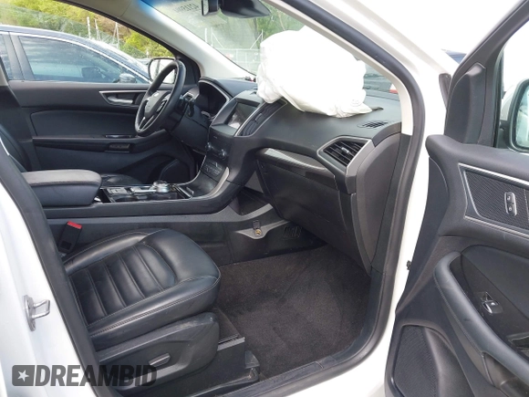 2020 Ford Edge SEL z VIN 2FMPK4J9XLBA07663, wystawiony jako IAAI lot #42115904 z przebiegiem 45 385 mil mil oraz . Historia ofert i sprzedaży dostępna na DreamBid. Obrazek 5.