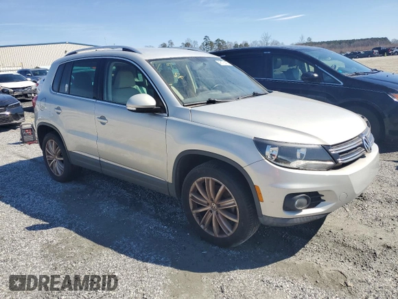 2012 Volkswagen Tiguan LE z VIN WVGAV7AX7CW525273, wystawiony jako Copart lot #46176415 z przebiegiem 155 851 mil mil oraz Czysty tytuł • Clean title. Historia ofert i sprzedaży dostępna na DreamBid. Obrazek 4.