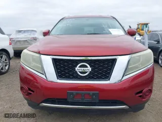 2014 Nissan Pathfinder SV with VIN 5N1AR2MNXEC618987, listed as a IAAI auction lot 41593401 with 152,764 mi miles. Bid and sale history available at carsss.com. Image 6.
