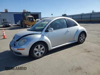 2007 Volkswagen Beetle с VIN 3VWRG31C97M515533, выставлен на аукционе Copart как лот 65830105 с пробегом 110 612 миль миль и Списание • Salvage title. История ставок и продаж доступна на DreamBid. Изображение 1.