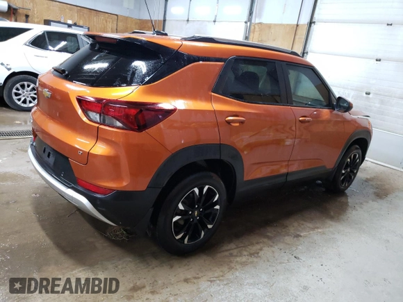 2022 Chevrolet TrailBlazer LT with VIN KL79MRSL4NB090625, listed as a Copart auction lot 56921404 with 25,406 mi miles and Salvage Title. Bid and sale history available at DreamBid. Image 3.