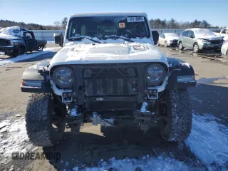 2021 Jeep Wrangler Unlimited Rubicon with VIN 1C4HJXFGXMW728148, listed as a Copart auction lot 45118085 with 97,754 mi miles and Salvage Title. Bid and sale history available at carsss.com. Image 5.