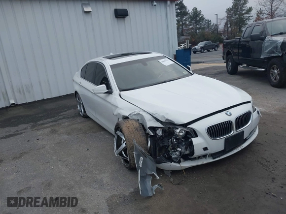 2013 BMW 5 Series 528i xDrive with VIN WBAXH5C59DD108639, listed as a IAAI auction lot 40865516 with 1 mi miles. Bid and sale history available at carsss.com. Image 6.