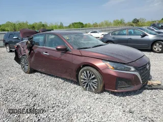 2023 Nissan Altima SV z VIN 1N4BL4DV4PN319949, wystawiony jako Copart lot #52446675 z przebiegiem 58 931 mil mil oraz Szkoda całkowita • Salvage title. Historia ofert i sprzedaży dostępna na DreamBid. Obrazek 4.