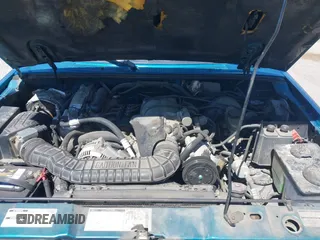 1993 Ford Explorer Eddie Bauer z VIN 1FMDU34X1PUD33031, wystawiony jako IAAI lot #42477303 z przebiegiem 65 324 mil mil oraz . Historia ofert i sprzedaży dostępna na DreamBid. Obrazek 10.