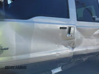 2012 Ford F-250 XL z VIN 1FT7W2BT7CEB38710, wystawiony jako IAAI lot #42003398 z przebiegiem 315 906 mil mil oraz . Historia ofert i sprzedaży dostępna na DreamBid. Obrazek 6.