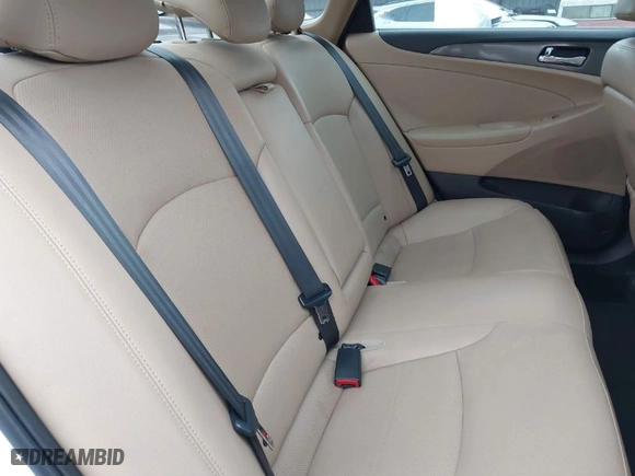2014 Hyundai Sonata Hybrid with VIN KMHEC4A48EA104853, listed as a IAAI auction lot 41527002 with 130,853 mi miles. Bid and sale history available at carsss.com. Image 8.