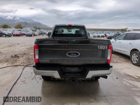 2018 Ford F-250 XL with VIN 1FT7X2B65JEB31372, listed as a Copart auction lot 52757495 with 167,640 mi miles and Clean title. Bid and sale history available at DreamBid. Image 6.