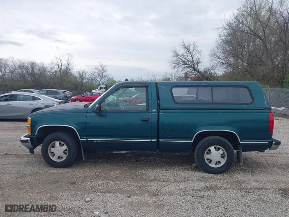 1998 Chevrolet C/K 1500 with VIN 1GCEC14W6WZ189503, listed as a IAAI auction lot 41941601 with 193,752 mi miles. Bid and sale history available at carsss.com. Image 13.