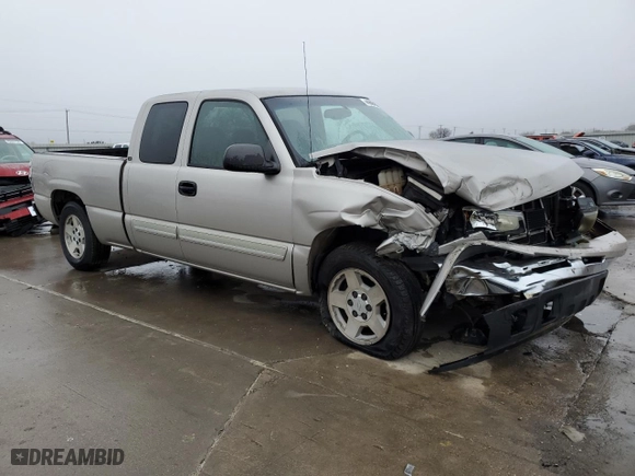 2006 Chevrolet Silverado 1500 LT1 with VIN 1GCEC19ZX6Z201543, listed as a Copart auction lot 44906515 with 130,170 mi miles and Salvage Title. Bid and sale history available at carsss.com. Image 4.