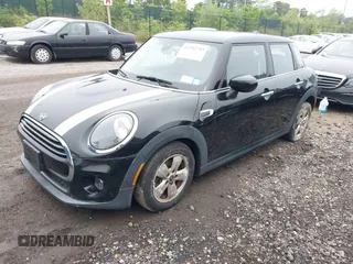 2020 MINI Hardtop 4 Door Cooper with VIN WMWXU7C04L2L58635, listed as a IAAI auction lot 42383785 with 27,160 mi miles and . Bid and sale history available at DreamBid. Image 18.