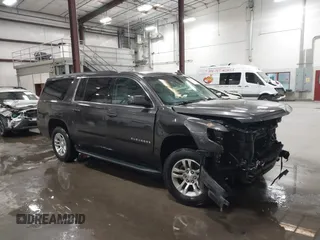 2017 Chevrolet Suburban LT with VIN 1GNSKHKC4HR123162, listed as a IAAI auction lot 41190774 with 101,285 mi miles. Bid and sale history available at carsss.com. Image 1.