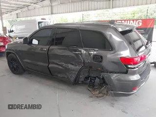 2017 Jeep Grand Cherokee Altitude с VIN 1C4RJFAG7HC700367, выставлен на аукционе IAAI как лот 42187595 с пробегом 105 880 миль миль и . История ставок и продаж доступна на DreamBid. Изображение 15.