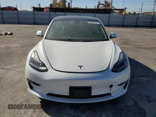 2023 Tesla Model 3 z VIN 5YJ3E1EA7PF430495, wystawiony jako Copart lot #64046515 z przebiegiem 32 829 mil mil oraz Szkoda całkowita • Salvage title. Historia ofert i sprzedaży dostępna na DreamBid. Obrazek 5.