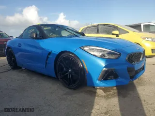 2020 BMW Z4 sDriveM40i with VIN WBAHF9C05LWW40270, listed as a Copart auction lot 76310654 with 0 mi miles and Non Repairable. Bid and sale history available at carsss.com. Image 4.