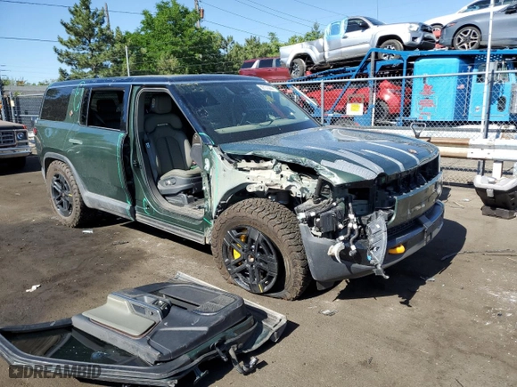 2023 Rivian R1S Launch Edition with VIN 7PDSGABL3PN000033, listed as a Copart auction lot 60131444 with 30,066 mi miles and Salvage Title. Bid and sale history available at carsss.com. Image 4.