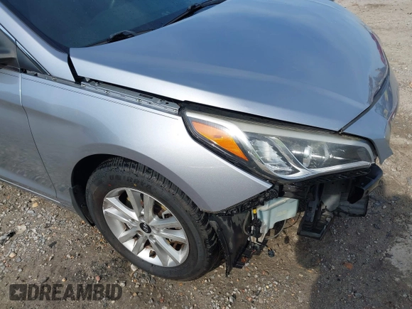 2015 Hyundai Sonata 2.4L SE with VIN 5NPE24AF9FH148413, listed as a IAAI auction lot 42081203 with 173,425 mi miles. Bid and sale history available at carsss.com. Image 21.