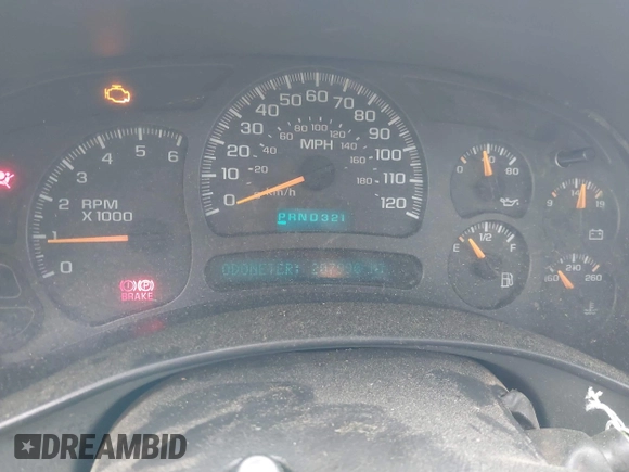 2005 Chevrolet Suburban LT with VIN 1GNEC16Z05J141829, listed as a IAAI auction lot 41985299 with 207,990 mi miles. Bid and sale history available at carsss.com. Image 7.