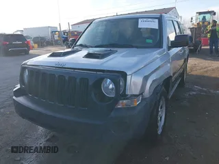 2010 Jeep Patriot Sport z VIN 1J4NF2GB2AD547301, wystawiony jako IAAI lot #41800894 z przebiegiem 147 351 mil mil oraz . Historia ofert i sprzedaży dostępna na DreamBid. Obrazek 17.