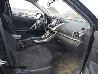 2019 Mitsubishi Eclipse Cross ES z VIN JA4AS3AA4KZ010739, wystawiony jako IAAI lot #41110833 z przebiegiem 75 037 mil mil oraz . Historia ofert i sprzedaży dostępna na DreamBid. Obrazek 5.
