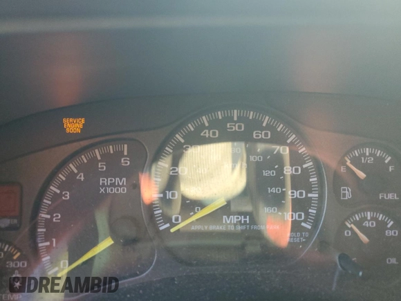 2001 Chevrolet Silverado 1500HD LS z VIN 1GCGC13U21F143976, wystawiony jako Copart lot #85952204 z przebiegiem Nie podano mil oraz Nie do naprawy • Non repairable. Historia ofert i sprzedaży dostępna na DreamBid. Obrazek 9.