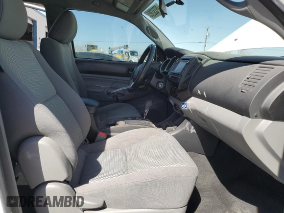 2015 Toyota Tacoma PreRunner z VIN 5TFJX4GN4FX050974, wystawiony jako Copart lot #46332305 z przebiegiem 161 651 mil mil oraz Szkoda całkowita • Salvage title. Historia ofert i sprzedaży dostępna na DreamBid. Obrazek 7.