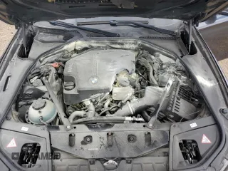 2013 BMW 5 Series 528i xDrive z VIN WBAXH5C59DD112318, wystawiony jako Copart lot #57650125 z przebiegiem 106 189 mil mil oraz Szkoda całkowita • Salvage title. Historia ofert i sprzedaży dostępna na DreamBid. Obrazek 11.