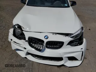 2018 BMW M2 z VIN WBS1J5C59JVE51725, wystawiony jako Copart lot #65494514 z przebiegiem 32 426 mil mil oraz Szkoda całkowita • Salvage title. Historia ofert i sprzedaży dostępna na DreamBid. Obrazek 13.