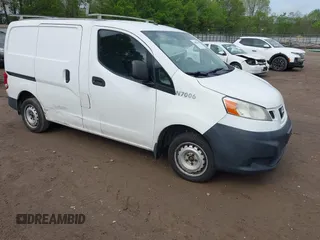 2017 Nissan NV200 S z VIN 3N6CM0KN4HK720400, wystawiony jako IAAI lot #42088464 z przebiegiem 126 191 mil mil oraz . Historia ofert i sprzedaży dostępna na DreamBid. Obrazek 1.