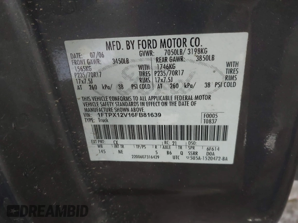 2006 Ford F-150 XL with VIN 1FTPX12V16FB81639, listed as a IAAI auction lot 41568970 with 273,852 mi miles. Bid and sale history available at carsss.com. Image 9.