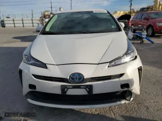 2020 Toyota Prius L Eco with VIN JTDKARFU6L3113622, listed as a Copart auction lot 47242345 with 352,335 mi miles and Salvage Title. Bid and sale history available at carsss.com. Image 5.