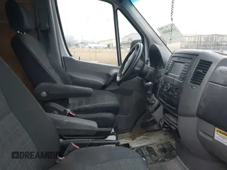 2014 Mercedes-Benz Sprinter Cargo EXT with VIN WD3PE8DC4E5874522, listed as a IAAI auction lot 41846086 with 347,045 mi miles. Bid and sale history available at carsss.com. Image 5.