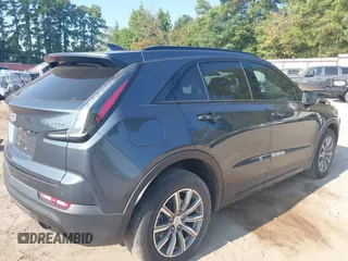 2020 Cadillac XT4 FWD Sport with VIN 1GYFZER40LF048628, listed as a IAAI auction lot 39985771 with 61,030 mi miles. Bid and sale history available at carsss.com. Image 4.