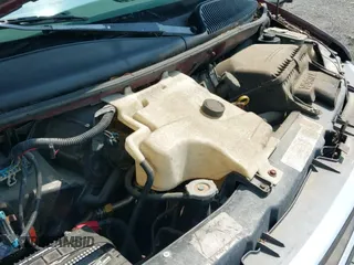 1998 Chevrolet Express Cargo YF7 z VIN 1GBFG15R6W1072718, wystawiony jako IAAI lot #42764341 z przebiegiem 168 165 mil mil oraz . Historia ofert i sprzedaży dostępna na DreamBid. Obrazek 12.