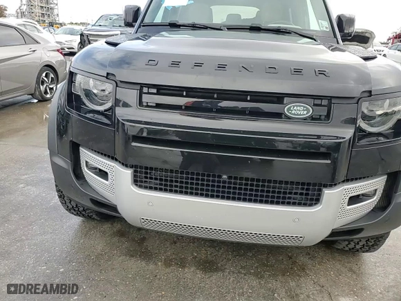 2023 Land Rover Defender SE with VIN SALEP7EU1P2186080, listed as a Copart auction lot 84107764 with 9,780 mi miles and Salvage Title. Bid and sale history available at carsss.com. Image 11.