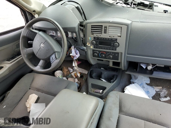 2005 Dodge Dakota SLT with VIN 1D7HE48K15S133160, listed as a Copart auction lot 70200384 with 233,215 mi miles and Salvage Title. Bid and sale history available at DreamBid. Image 8.