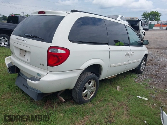 2005 Dodge Caravan SXT с VIN 2D4GP44L05R496990, выставлен на аукционе IAAI как лот 42661030 с пробегом 161 254 миль миль и . История ставок и продаж доступна на DreamBid. Изображение 4.