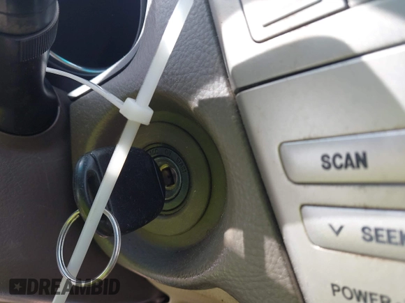 2008 Lexus RX 350 with VIN JTJGK31U880010747, listed as a IAAI auction lot 42113121 with 201,646 mi miles and . Bid and sale history available at DreamBid. Image 11.