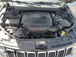 2018 Jeep Grand Cherokee Laredo E with VIN 1C4RJEAG8JC125762, listed as a Copart auction lot 49037935 with 47,693 mi miles and Clean Title. Bid and sale history available at carsss.com. Image 12.