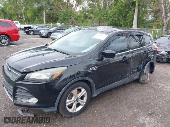 2014 Ford Escape SE z VIN 1FMCU0GX3EUC38084, wystawiony jako IAAI lot #38231507 z przebiegiem 157 955 mil mil oraz . Historia ofert i sprzedaży dostępna na DreamBid. Obrazek 2.