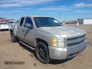 2007 Chevrolet Silverado 1500 Work Truck with VIN 1GCEC19C17Z610804, listed as a IAAI auction lot 41652687 with 333,312 mi miles and . Bid and sale history available at DreamBid. Image 1.