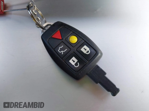 2007 Volvo S40 2.4L с VIN YV1MS382672281166, выставлен на аукционе IAAI как лот 41926328 с пробегом 112 864 миль миль и . История ставок и продаж доступна на DreamBid. Изображение 11.