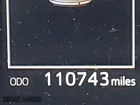2018 Toyota RAV4 XLE z VIN JTMWFREV4JJ188776, wystawiony jako IAAI lot #41525603 z przebiegiem 110 743 mil mil oraz . Historia ofert i sprzedaży dostępna na DreamBid. Obrazek 15.