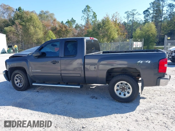 2010 Chevrolet Silverado 1500 LS with VIN 1GCSKREA5AZ201544, listed as a IAAI auction lot 40973633 with 361,037 mi miles and . Bid and sale history available at DreamBid. Image 14.