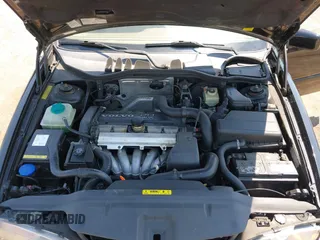 1998 Volvo V70 GLT with VIN YV1LW5676W2400102, listed as a IAAI auction lot 42654549 with 121,159 mi miles and . Bid and sale history available at DreamBid. Image 10.