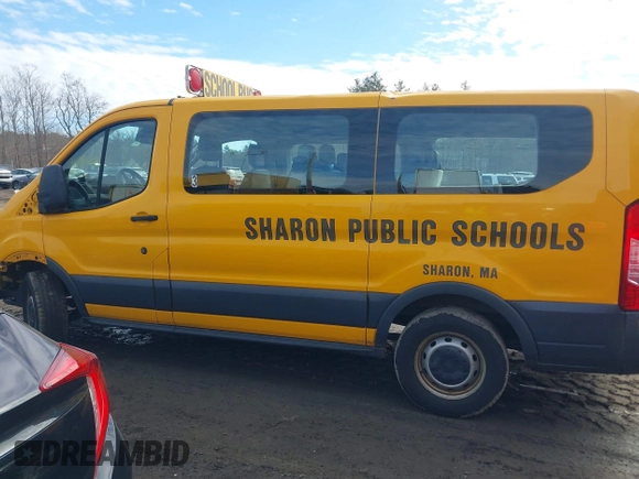2016 Ford Transit XL z VIN 1FMZK1YM6GKA32461, wystawiony jako IAAI lot #41666693 z przebiegiem 149 169 mil mil oraz . Historia ofert i sprzedaży dostępna na DreamBid. Obrazek 15.