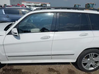 2014 Mercedes-Benz GLK-Class GLK 250 BlueTEC with VIN WDCGG0EB3EG286570, listed as a IAAI auction lot 41947819 with 166,168 mi miles. Bid and sale history available at carsss.com. Image 14.