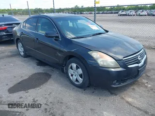 2008 Nissan Altima SL with VIN 1N4AL21E58N473169, listed as a IAAI auction lot 42083734 with 230,911 mi miles and . Bid and sale history available at carsss.com. Image 1.