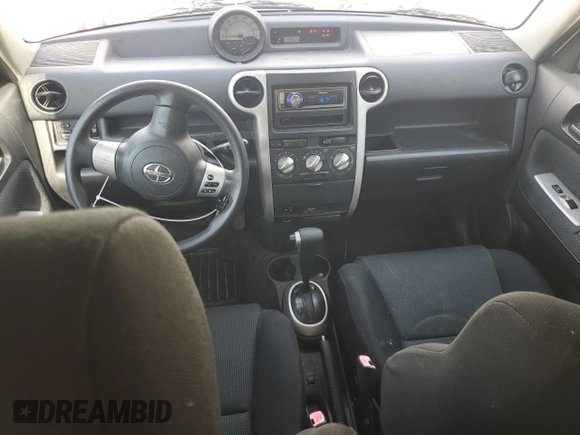 2006 Scion xB z VIN JTLKT324064096333, wystawiony jako Copart lot #62640115 z przebiegiem 193 477 mil mil oraz Czysty tytuł • Clean title. Historia ofert i sprzedaży dostępna na DreamBid. Obrazek 8.